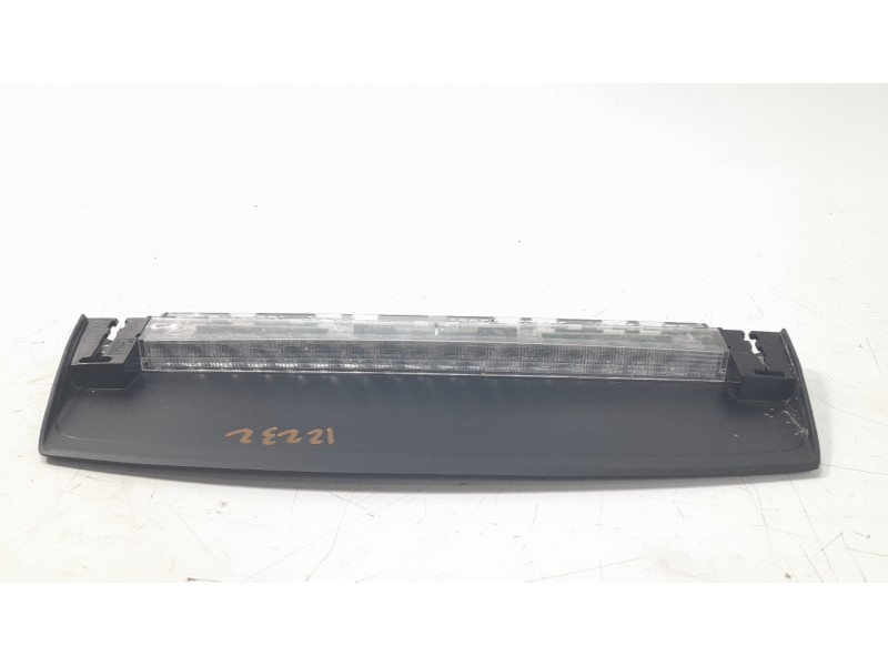 Recambio de luz central de freno para audi a4 b9 (8w2, 8wc) 2.0 tdi referencia OEM IAM 8W5945097E  