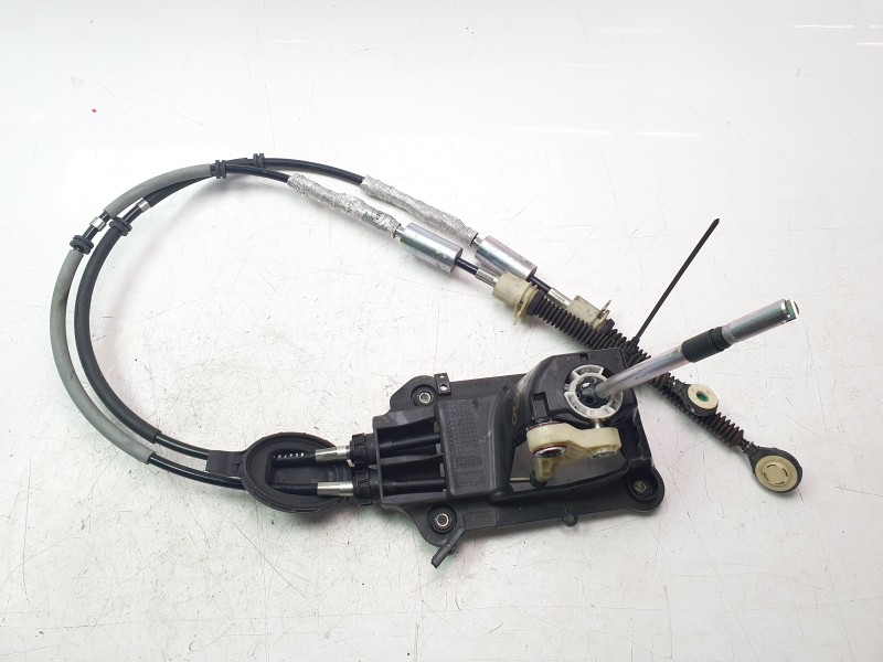 Recambio de palanca cambio para bmw 1 (f40) 118 i referencia OEM IAM 861146005 03003UKL004 