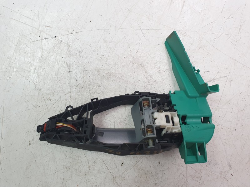 Recambio de maneta exterior delantera izquierda para bmw 1 (f40) 118 i referencia OEM IAM 988177903  