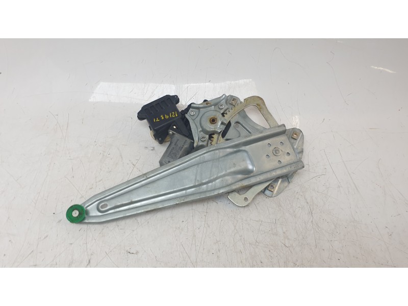 Recambio de elevalunas trasero izquierdo para toyota auris (_e18_) 1.8 hybrid (zwe186_) referencia OEM IAM 6984002430  