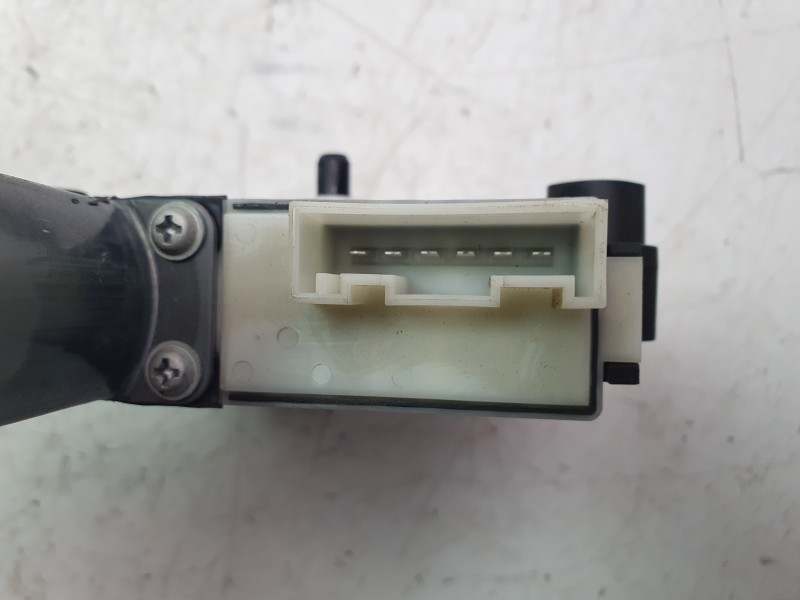 Recambio de motor elevalunas trasero derecho para bmw 1 (f40) 118 i referencia OEM IAM 19031060024 CMOA0750L 