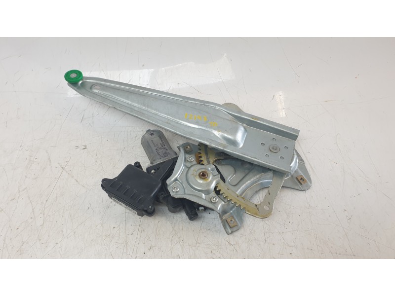 Recambio de elevalunas trasero derecho para toyota auris (_e18_) 1.8 hybrid (zwe186_) referencia OEM IAM 6983002430  