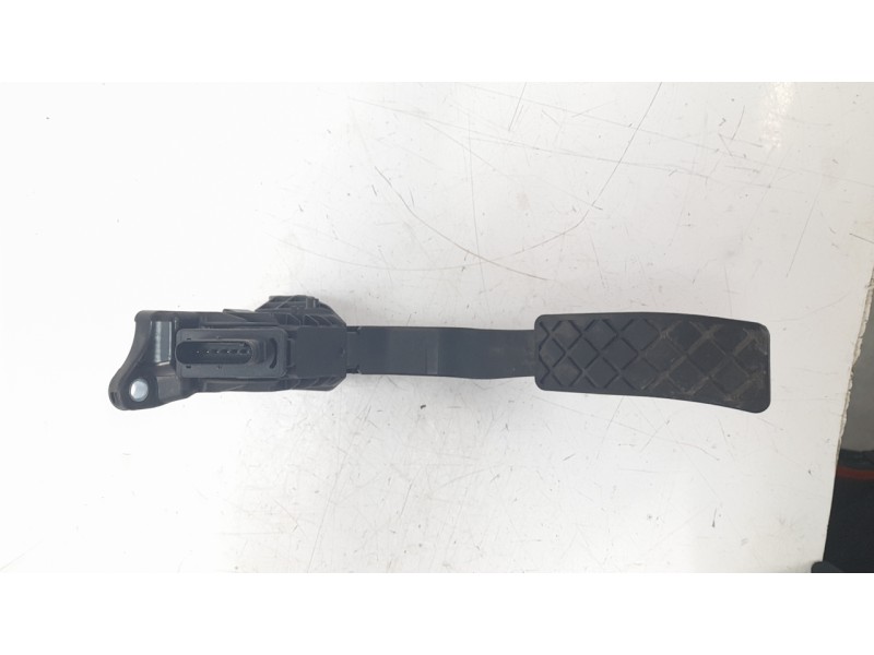 Recambio de potenciometro pedal para audi a4 b9 (8w2, 8wc) 2.0 tdi referencia OEM IAM 8W1723523  