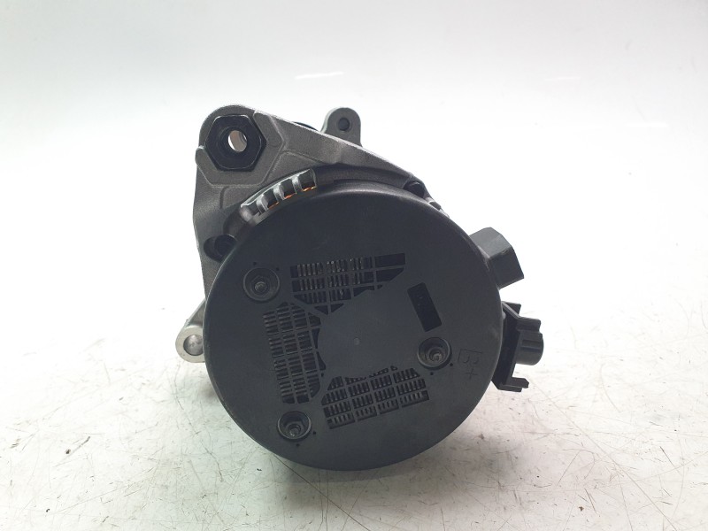 Recambio de alternador para bmw 1 (f40) 118 i referencia OEM IAM 8680374 1042119871 ALF530504DN , ALF530504HQ