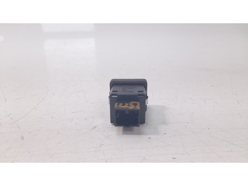 Recambio de warning para audi a4 b9 (8w2, 8wc) 2.0 tdi referencia OEM IAM 8W0941509A  