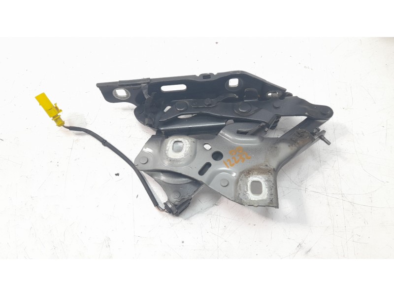 Recambio de bisagra capo derecha para audi a4 b9 (8w2, 8wc) 2.0 tdi referencia OEM IAM 8W0823302  