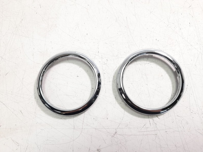 Recambio de moldura para maserati levante suv (m161) 3.0 d q4 referencia OEM IAM 670065940  