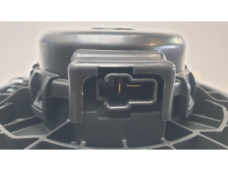 Recambio de ventilador calefaccion para hyundai tucson (nx) klass 2wd referencia OEM IAM 97113P2000  