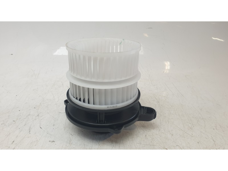 Recambio de ventilador calefaccion para hyundai tucson (nx) klass 2wd referencia OEM IAM 97113P2000  