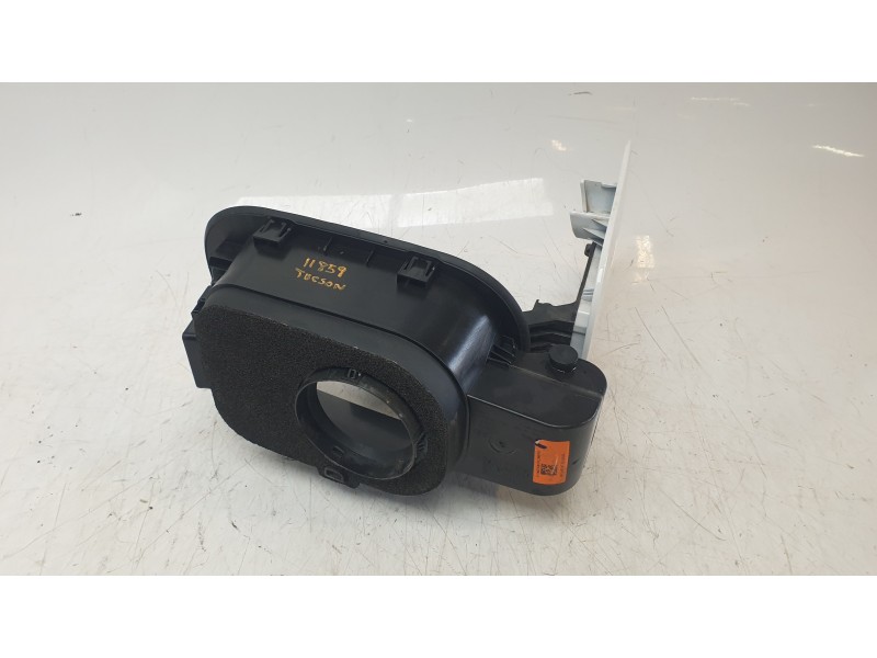 Recambio de tapa exterior combustible para hyundai tucson (nx) klass 2wd referencia OEM IAM 81596N7000  