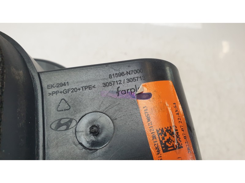 Recambio de tapa exterior combustible para hyundai tucson (nx) klass 2wd referencia OEM IAM 81596N7000  