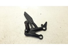 Recambio de estribo lateral para ktm duke 790 duke l referencia OEM IAM C90703039000C1  