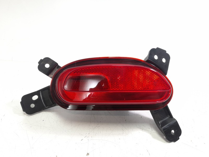 Recambio de faro antiniebla trasero izquierdo para mg zs luxury referencia OEM IAM 10571685  
