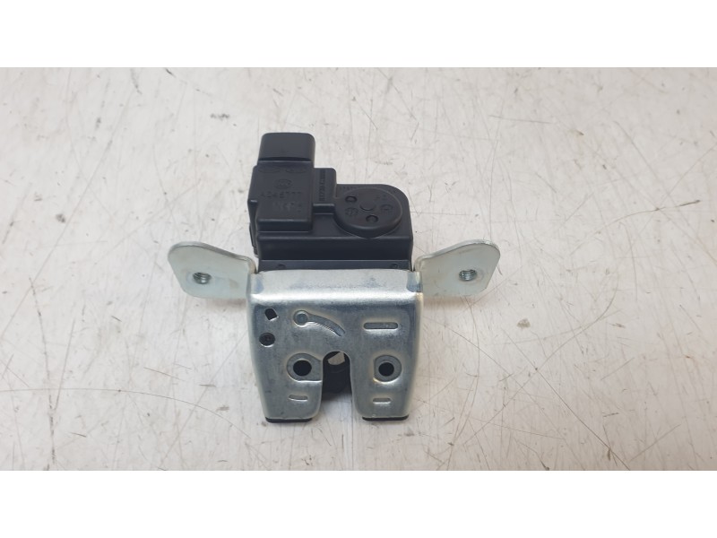 Recambio de cerradura maletero / porton para hyundai tucson (nx) klass 2wd referencia OEM IAM 81230G3000  