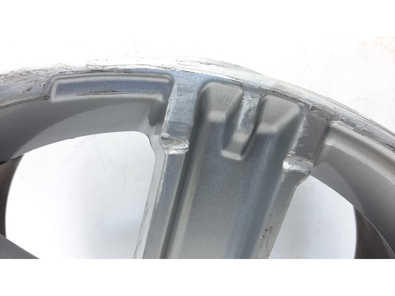 Recambio de llanta para land rover evoque 2.0 turbo cat referencia OEM IAM LR028119 19PULGADAS 