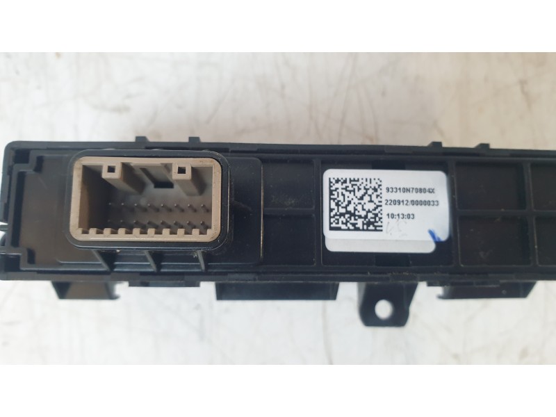 Recambio de interruptor para hyundai tucson (nx) klass 2wd referencia OEM IAM 93310N70804X  