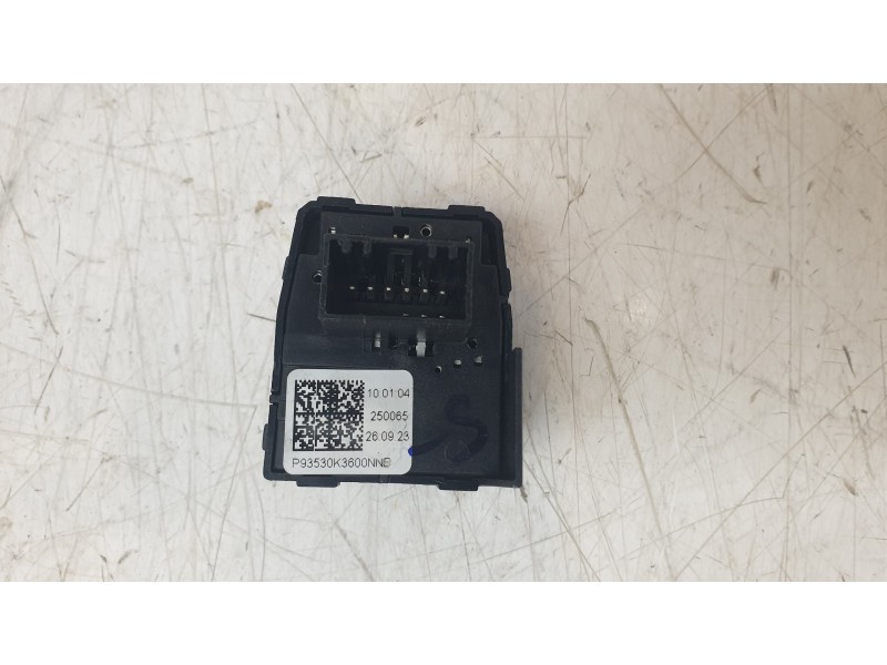 Recambio de mando retrovisor para hyundai i10 iii (ac3, ai3) 1.0 mpi referencia OEM IAM 93530K3600NNB  