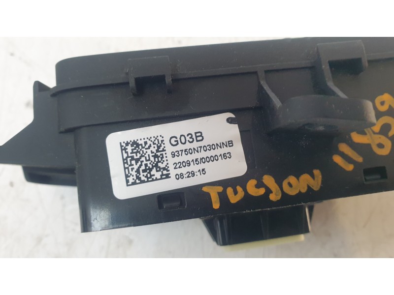 Recambio de asiento doble para hyundai tucson (nx) klass 2wd referencia OEM IAM 93750N7030NNB  
