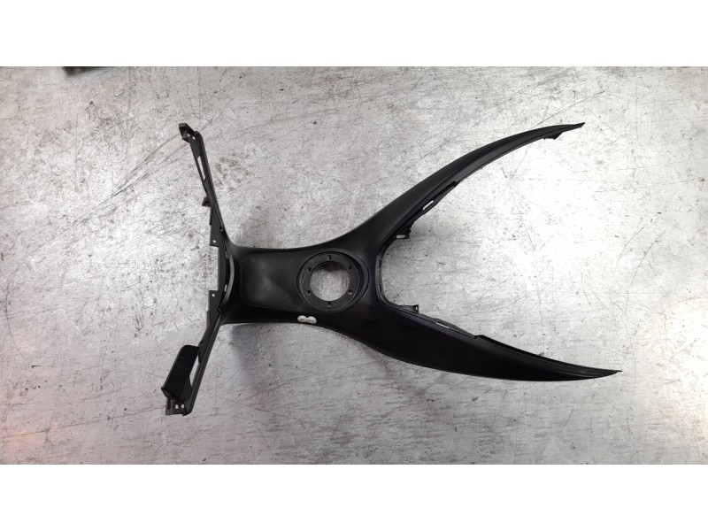 Recambio de moldura para piaggio (vespa) piaggio medley 125 medley 125ie iget referencia OEM IAM 1B006571  