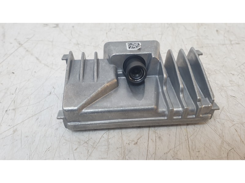 Recambio de camara vision frontal para hyundai tucson (nx) klass 2wd referencia OEM IAM 99211N9240  