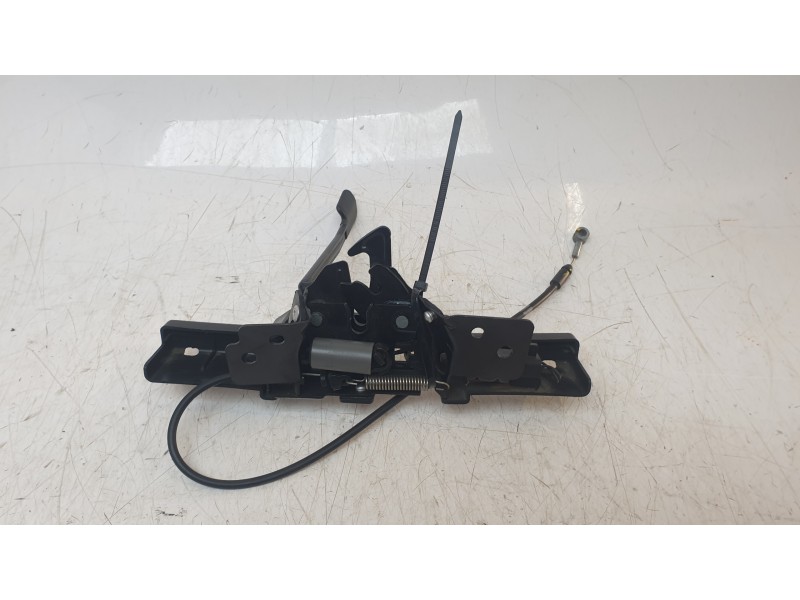 Recambio de cerradura capo para hyundai tucson (nx) klass 2wd referencia OEM IAM 81130N9000  