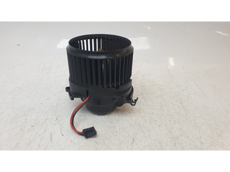 Recambio de ventilador calefaccion para bmw serie x1 (f48) sdrive18d referencia OEM IAM 64119297752  