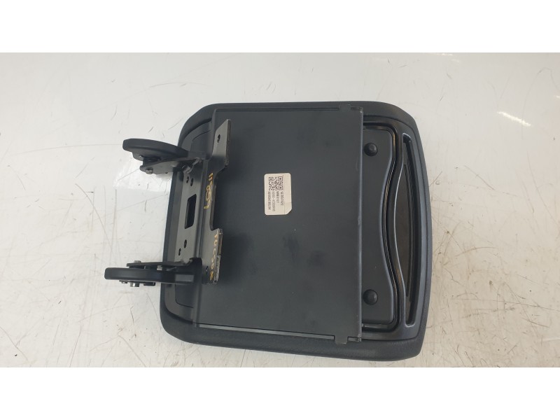 Recambio de apoyabrazos central para hyundai tucson (nx) klass 2wd referencia OEM IAM 84660N7200NNB  
