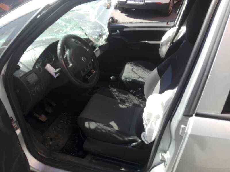 opel meriva del año 2005