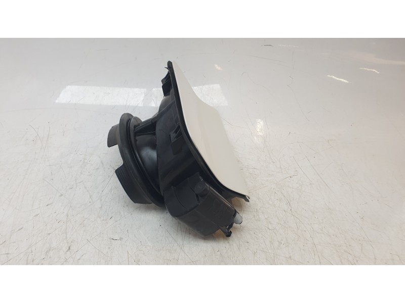 Recambio de tapa exterior combustible para bmw serie x1 (f48) sdrive18d referencia OEM IAM 7359171  