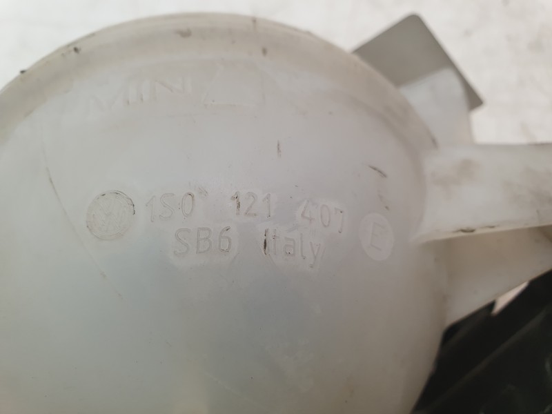 Recambio de deposito expansion para volkswagen golf vii lim. gte referencia OEM IAM 1S0121407  