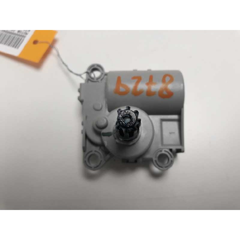 Recambio de motor calefaccion para kia sportage emotion 4x2 referencia OEM IAM D267NFFAA01  