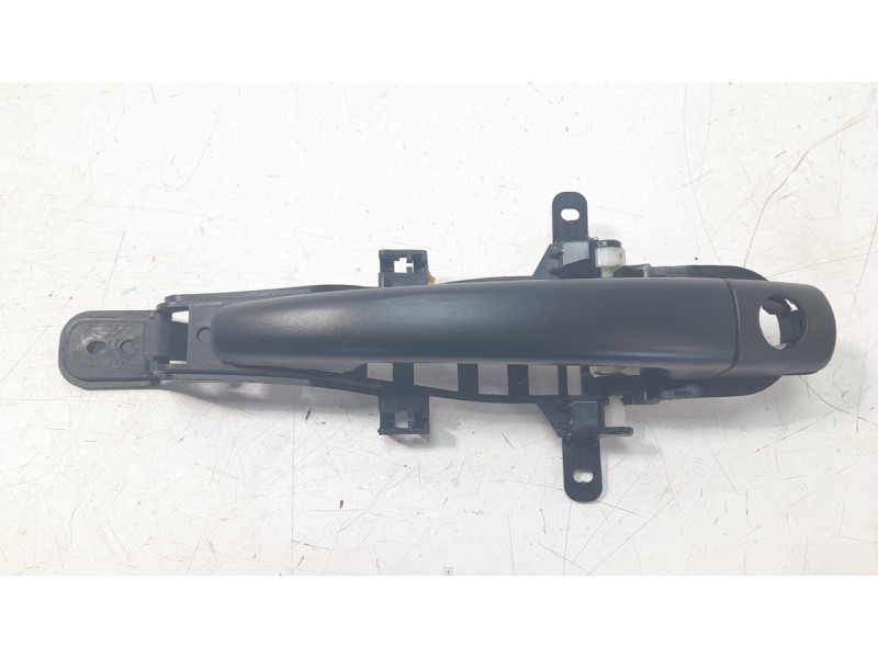Recambio de maneta exterior delantera derecha para ligier js50 0.5 referencia OEM IAM 9681635077  