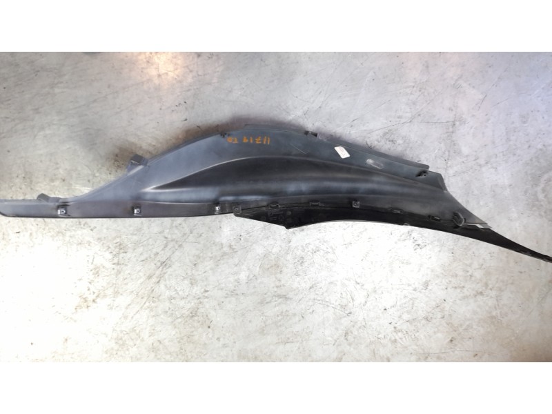 Recambio de moldura para piaggio (vespa) piaggio medley 125 medley 125ie iget referencia OEM IAM 1B001862  