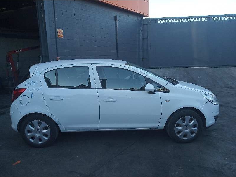 opel corsa d del año 2009