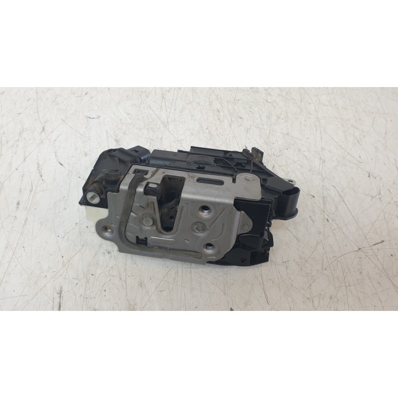 Recambio de cerradura puerta trasera izquierda para seat ibiza iv (6j5, 6p1) 1.4 tdi referencia OEM IAM 6J0839015K  CRDVW1109
