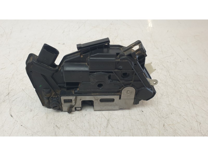 Recambio de cerradura puerta trasera izquierda para seat ibiza iv (6j5, 6p1) 1.4 tdi referencia OEM IAM 6J0839015K  CRDVW1109