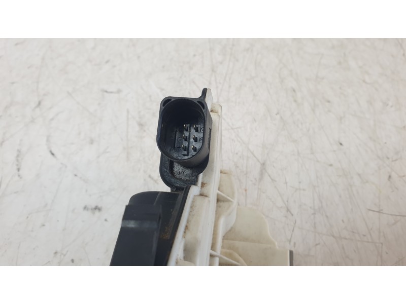 Recambio de cerradura puerta trasera izquierda para seat ibiza iv (6j5, 6p1) 1.4 tdi referencia OEM IAM 6J0839015K  CRDVW1109