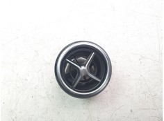 Recambio de aireador central para mercedes-benz clase b (w246) b 200 cdi be (246.201) referencia OEM IAM A2468304100   2