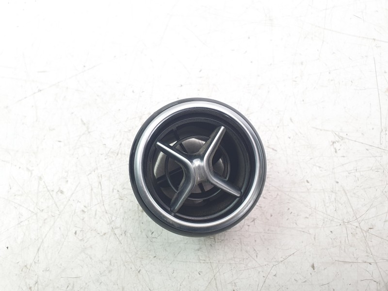 Recambio de aireador central para mercedes-benz clase b (w246) b 200 cdi be (246.201) referencia OEM IAM A2468304100  