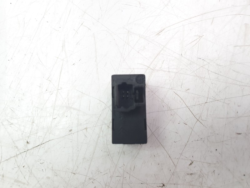 Recambio de mando elevalunas trasero derecho para peugeot 407 (6d_) 2.0 hdi 135 (6drhrh, 6drhre, 6drhrg, 6drhrj) referencia OEM 