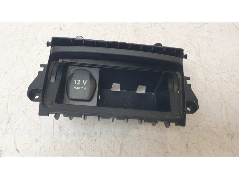 Recambio de guantera para mercedes-benz clase gla (w156) gla 200 cdi (156.908) referencia OEM IAM 766807200  
