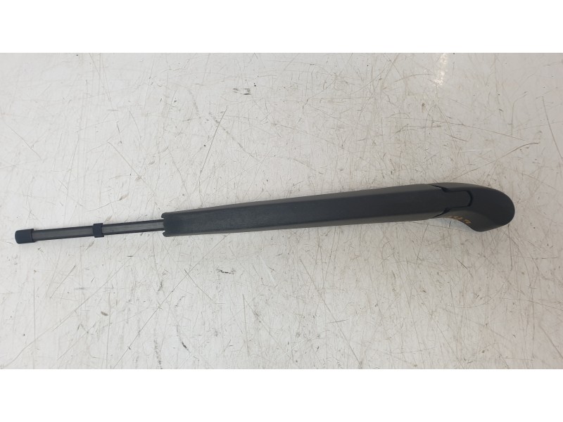 Recambio de brazo limpia trasero para bmw serie x1 (f48) sdrive18d referencia OEM IAM 61627356224  