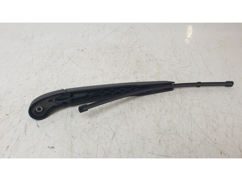 Recambio de brazo limpia trasero para bmw serie x1 (f48) sdrive18d referencia OEM IAM 61627356224  