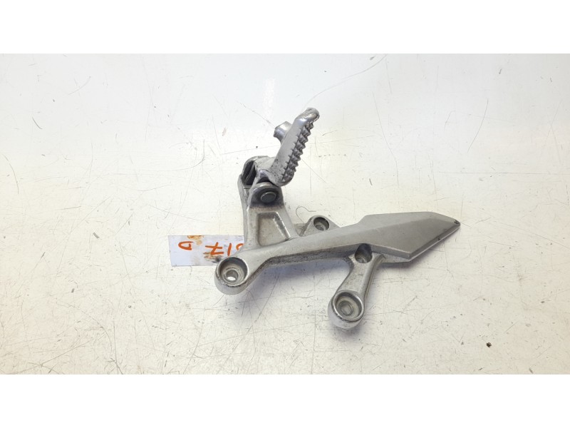 Recambio de estribo lateral para honda cb 500f referencia OEM IAM   