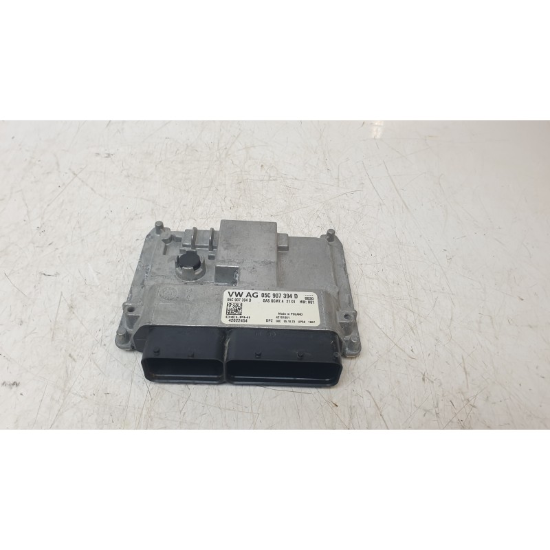 Recambio de centralita motor uce para volkswagen t-cross (c11, d31) 1.0 tsi referencia OEM IAM 05C907394D  