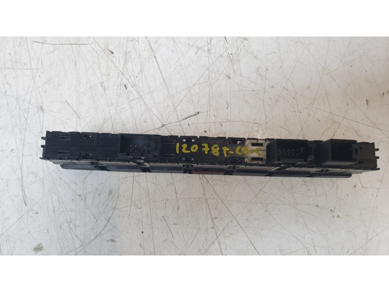 Recambio de warning para volkswagen t-cross (c11, d31) 1.0 tsi referencia OEM IAM 2GN927132D  