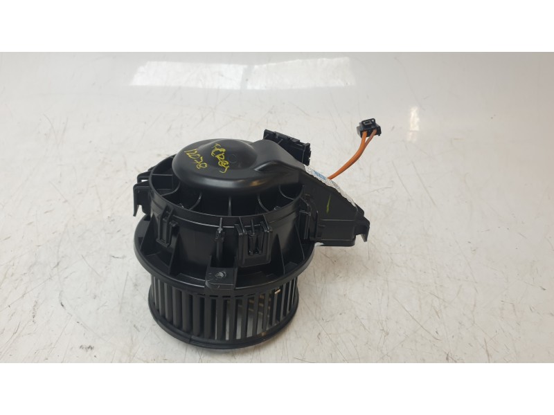 Recambio de ventilador calefaccion para volkswagen t-cross (c11, d31) 1.0 tsi referencia OEM IAM 2Q1820021A  