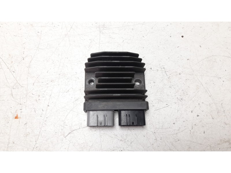 Recambio de alternador para honda cb 650r referencia OEM IAM FH027AA 31600MKND51 