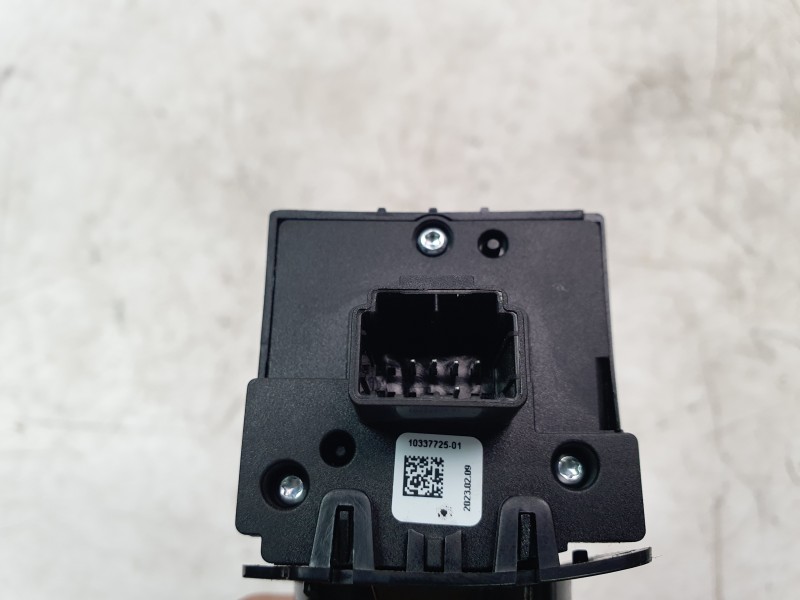 Recambio de mando intermitentes para mg zs comfort referencia OEM IAM 1033772501  