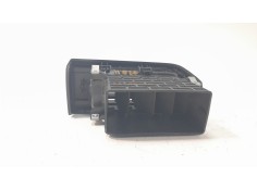 Recambio de aireador izquierdo para dacia sandero iii stepway extreme referencia OEM IAM 687614568R   2